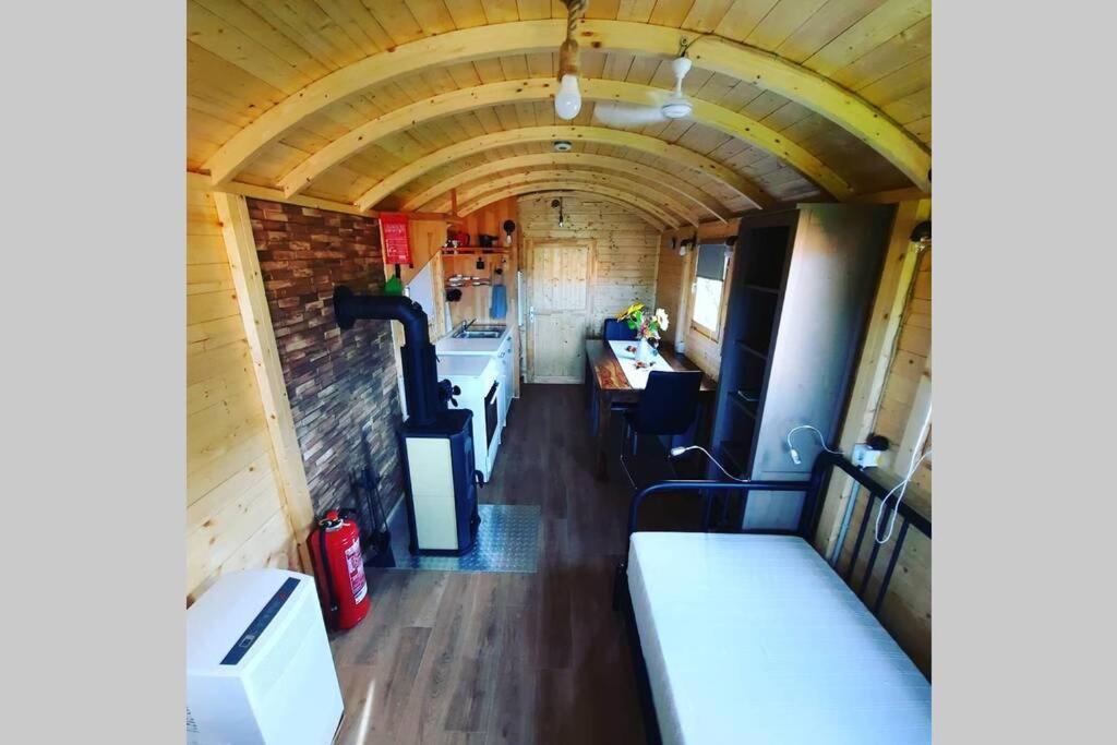 Autarkes Tiny House Mit Rheinblick Rumikon Exterior foto
