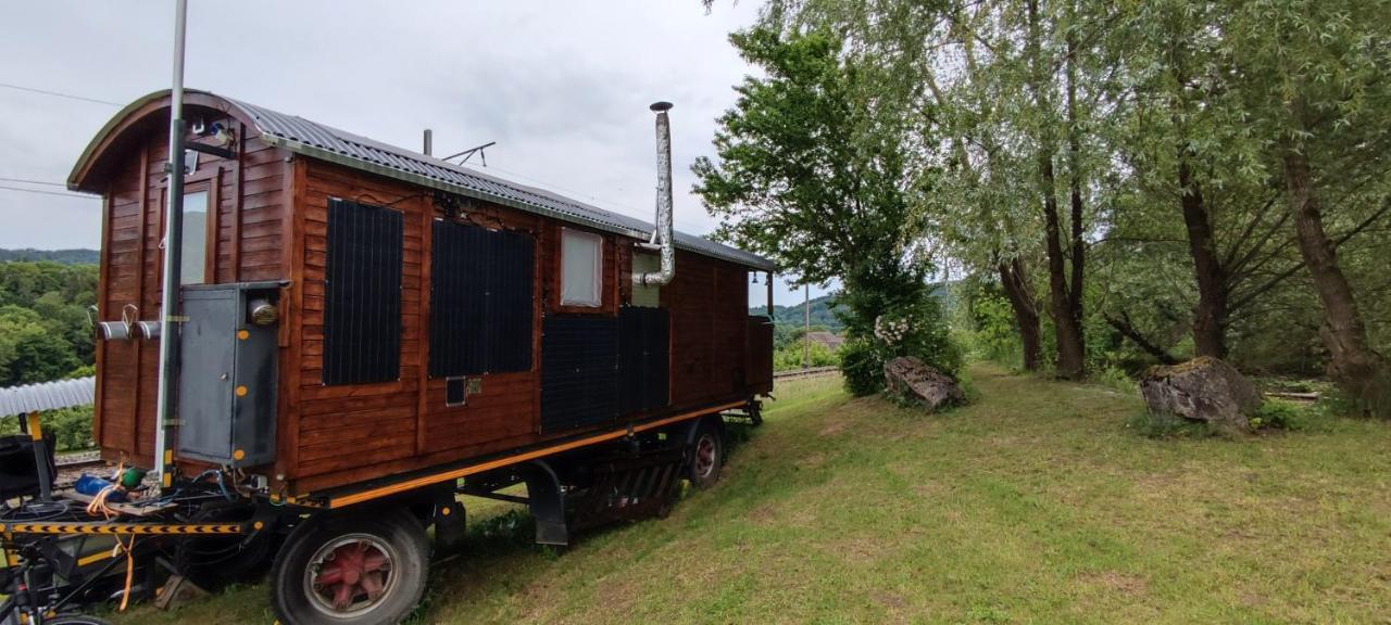 Autarkes Tiny House Mit Rheinblick Rumikon Exterior foto